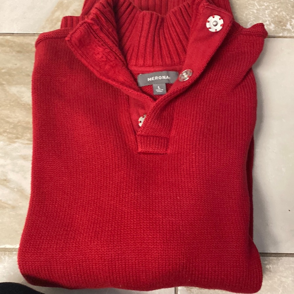 Men size large red sweater